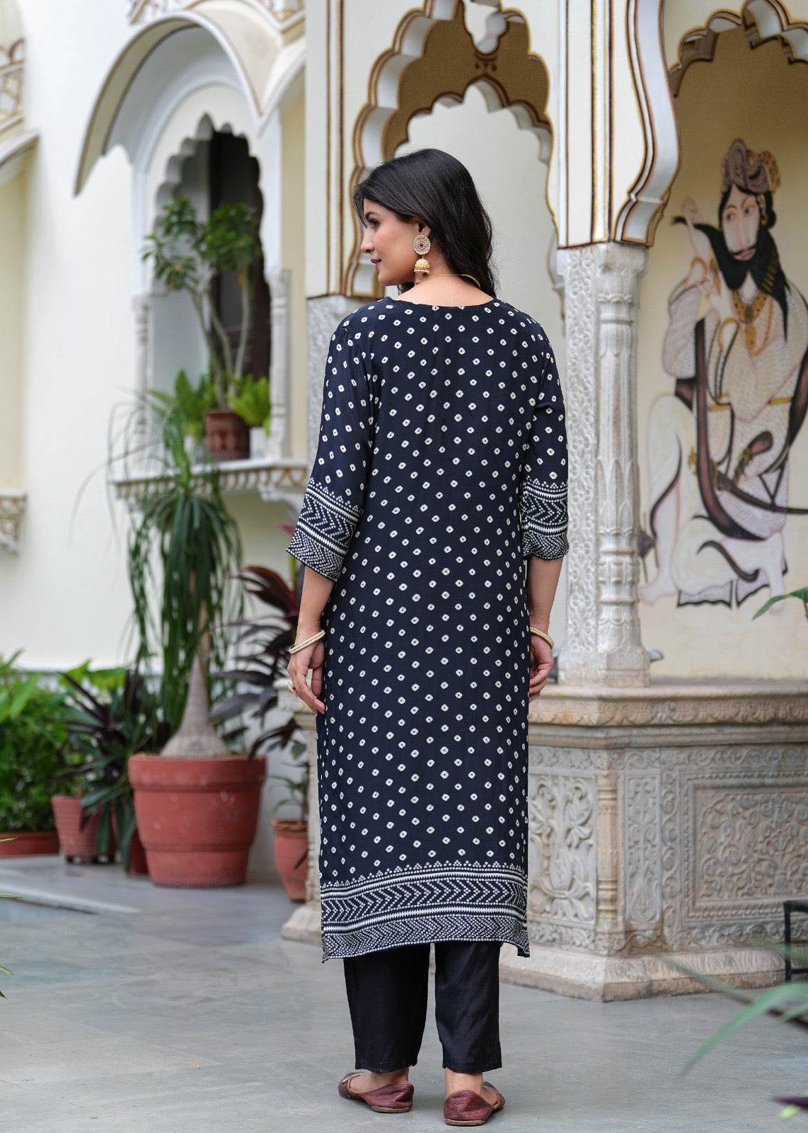 Soft Crepe Silk Suit For Women - Vijay Laxmi