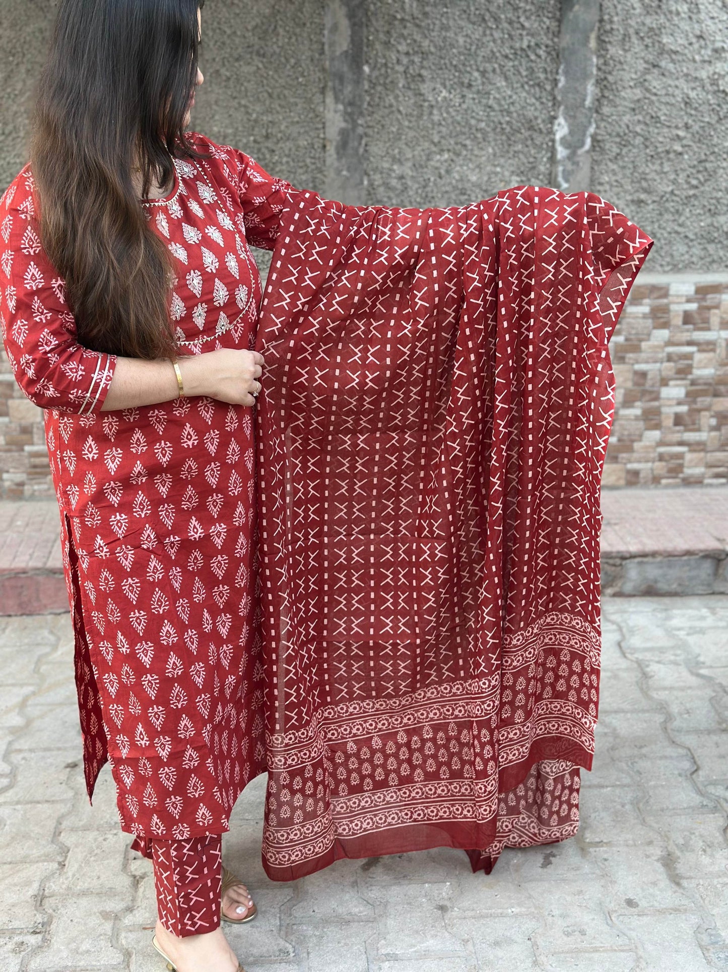 Red Bagru Cotton Suit - Vijay Laxmi