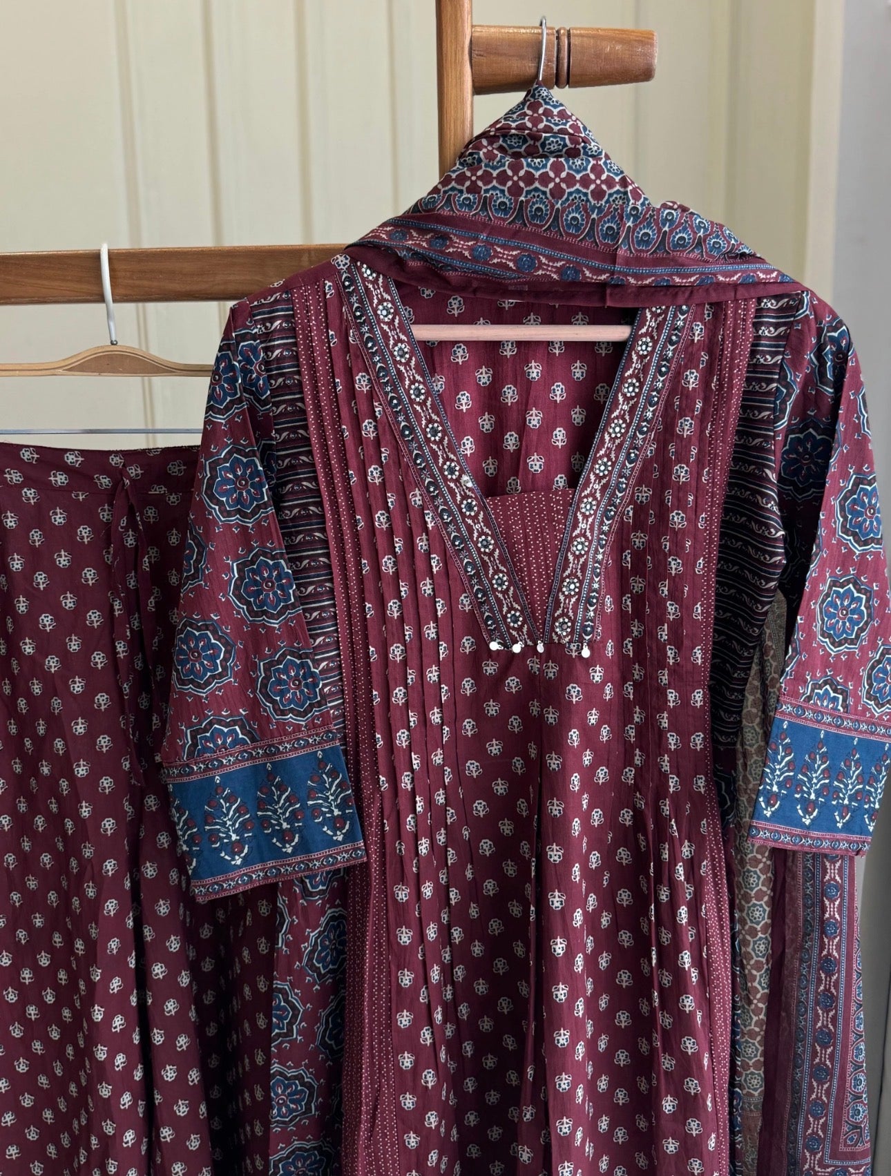 Mehar Anarkali Cotton Kurti Pant Dupatta Set – Thread & Lace Work (Only Pre-booking)