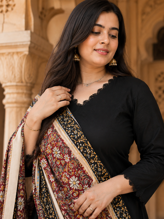 Gulzar Black Kurta set with pant & kalamkari dupatta