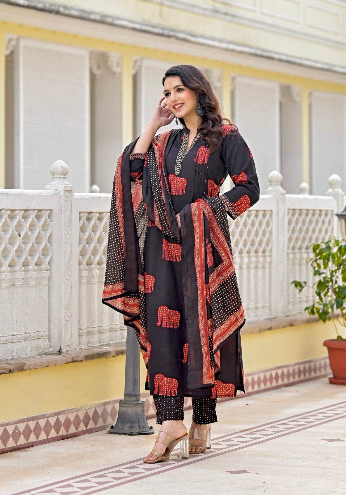 Vijaylaxmi Women’s Cotton straight kurta with Pant & Dupatta - Vijay Laxmi