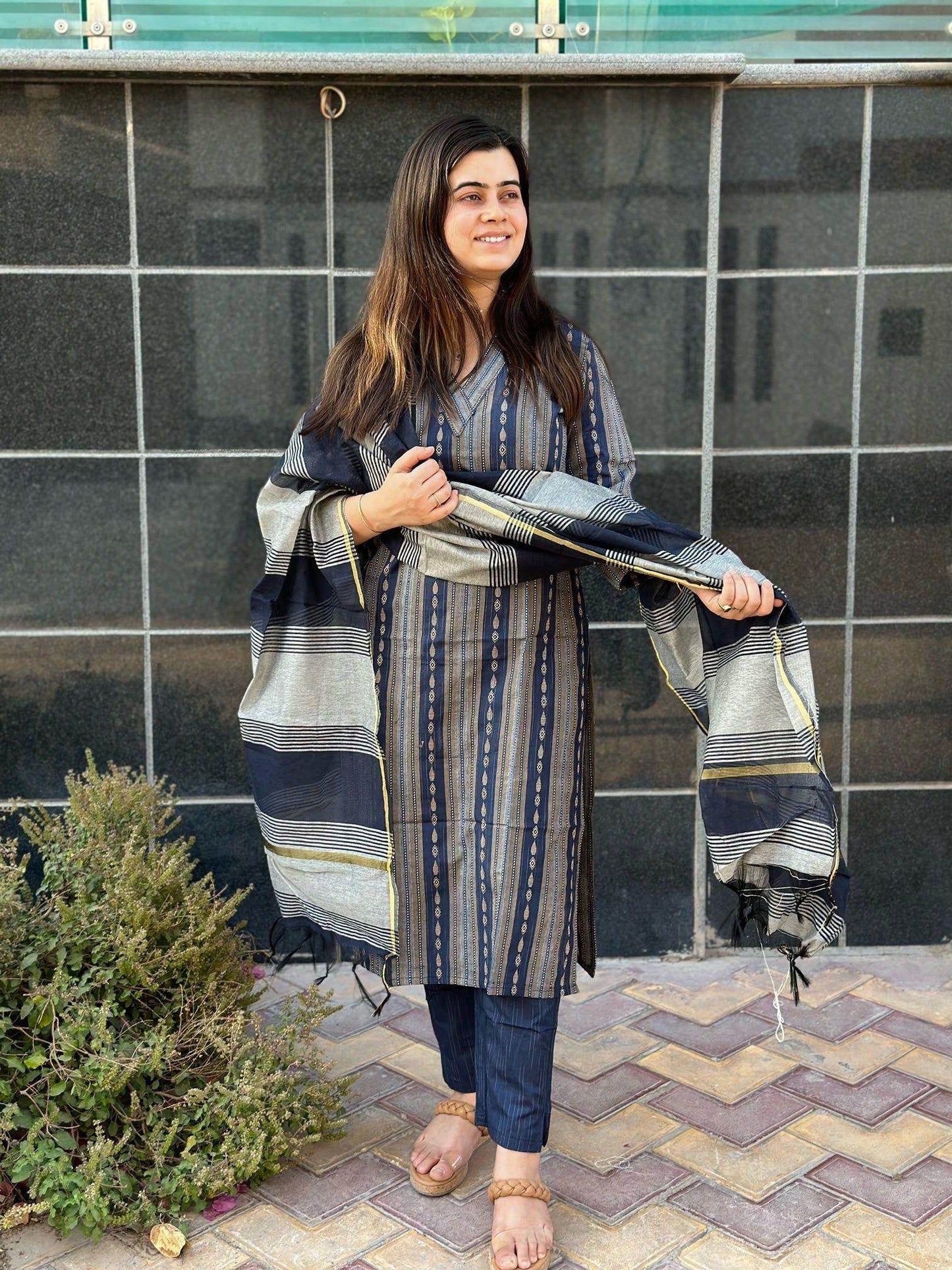 cotton suit - Vijay Laxmi