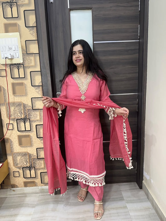 Gulabi Noor – Muslin Silk Embroidered Suit Set with Cotton Lining