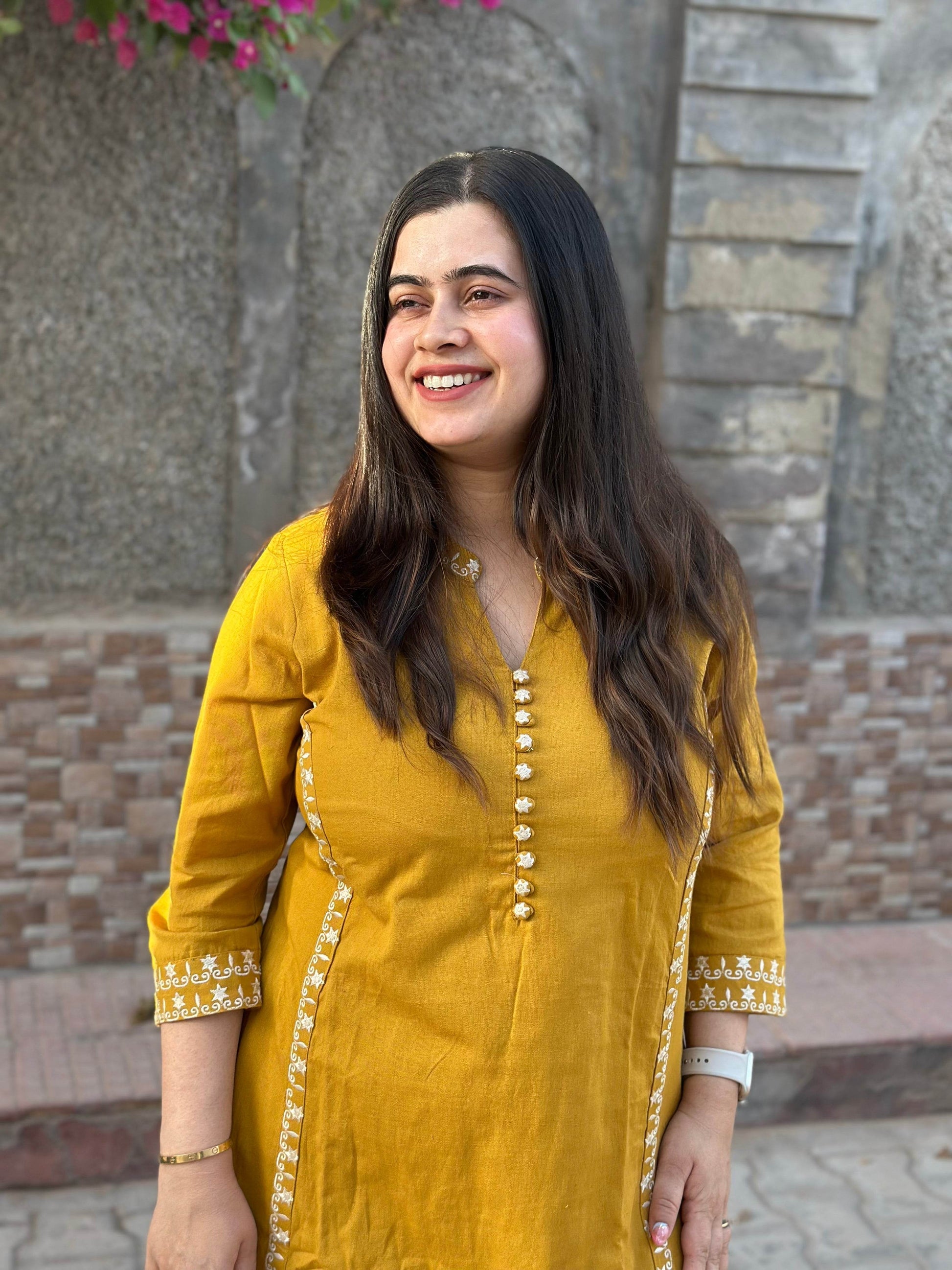 Cotton kurta set with pants - Vijay Laxmi