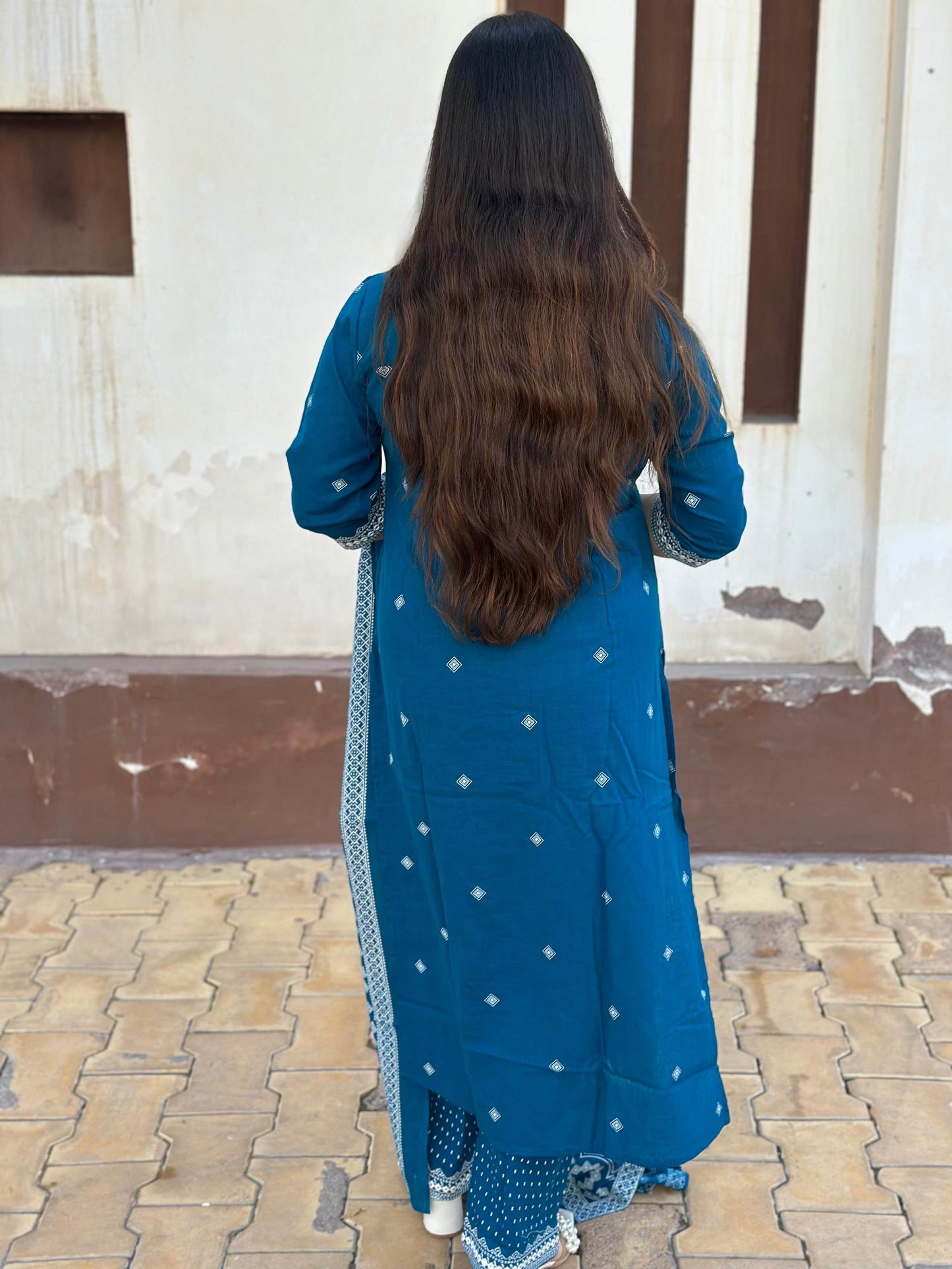 Cotton Flex kurta set with pants & dupatta - Vijay Laxmi