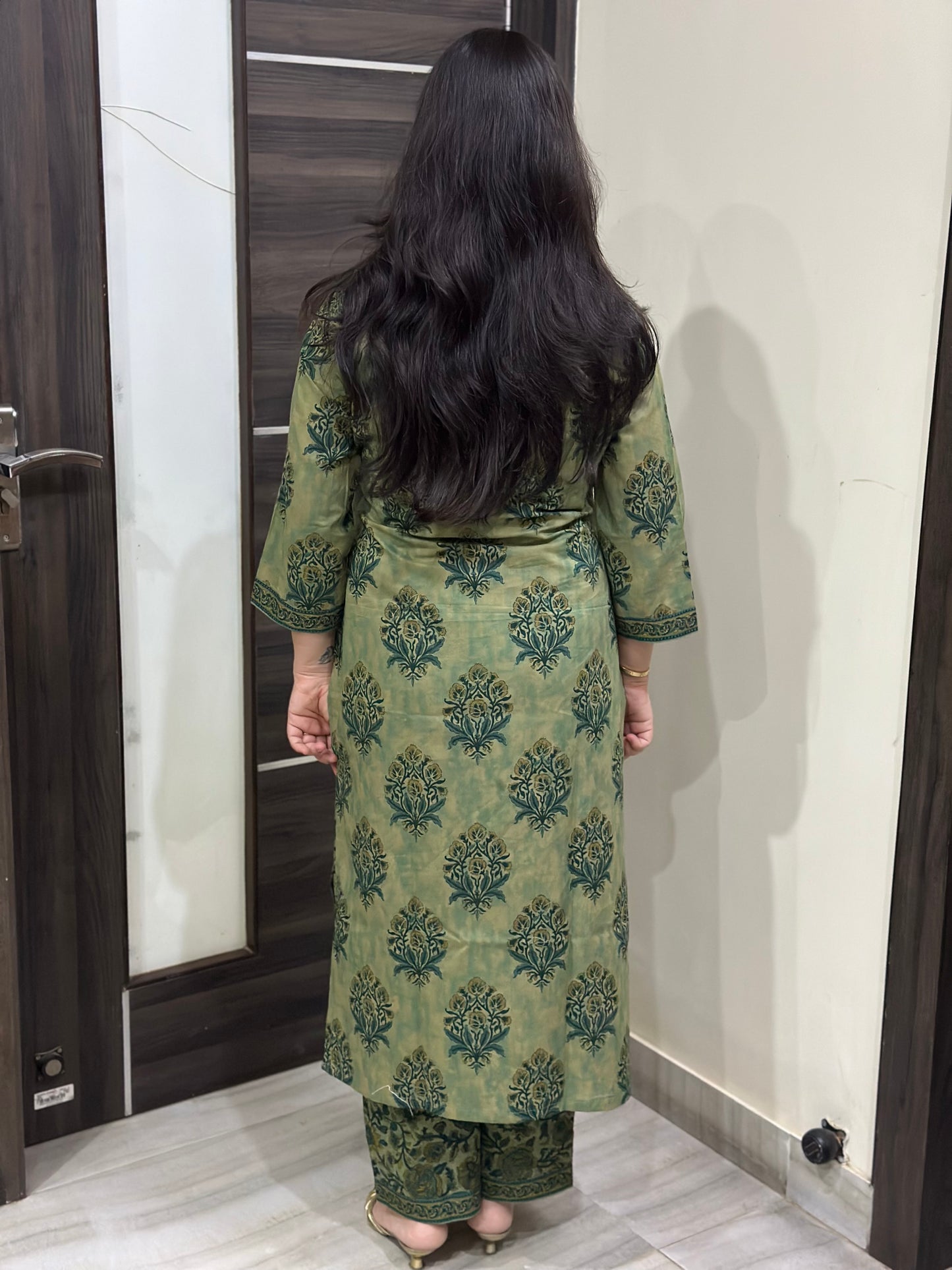 Gazal Cotton kurta set for women green
