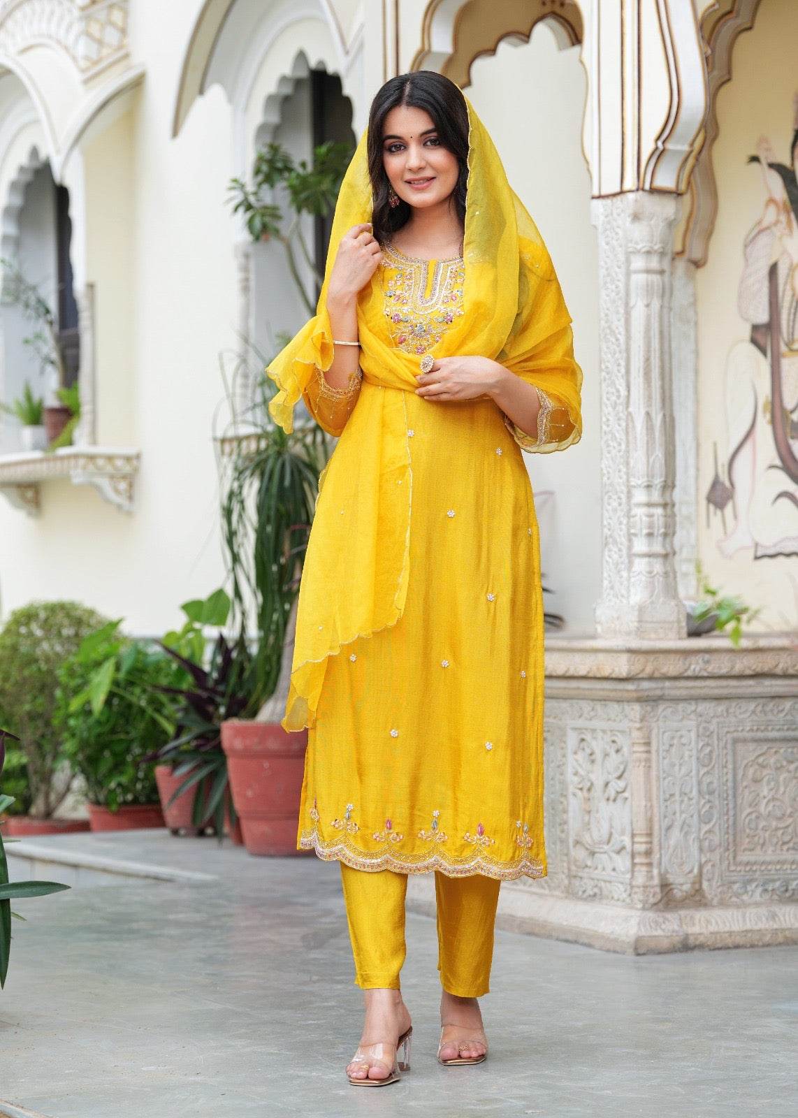 Plus size Dola silk suit - Vijay Laxmi