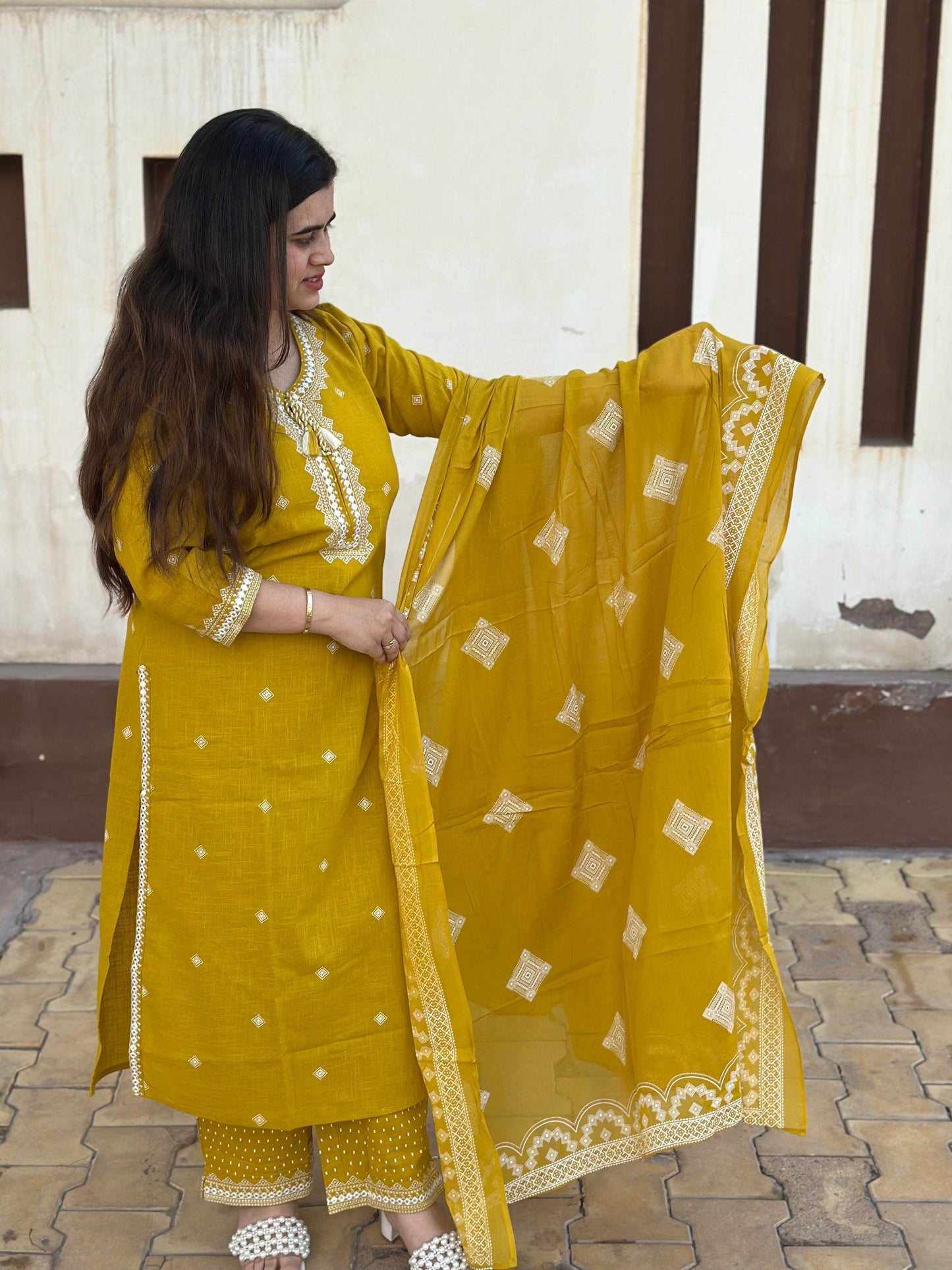 Cotton Flex kurta set with pants & dupatta - Vijay Laxmi