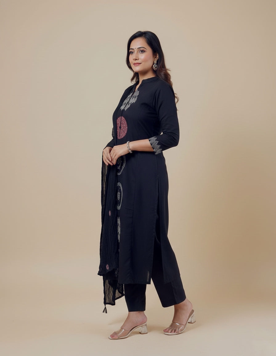 Amayra Cotton Kurta Embroidery Work Kurti Pant And Dupatta