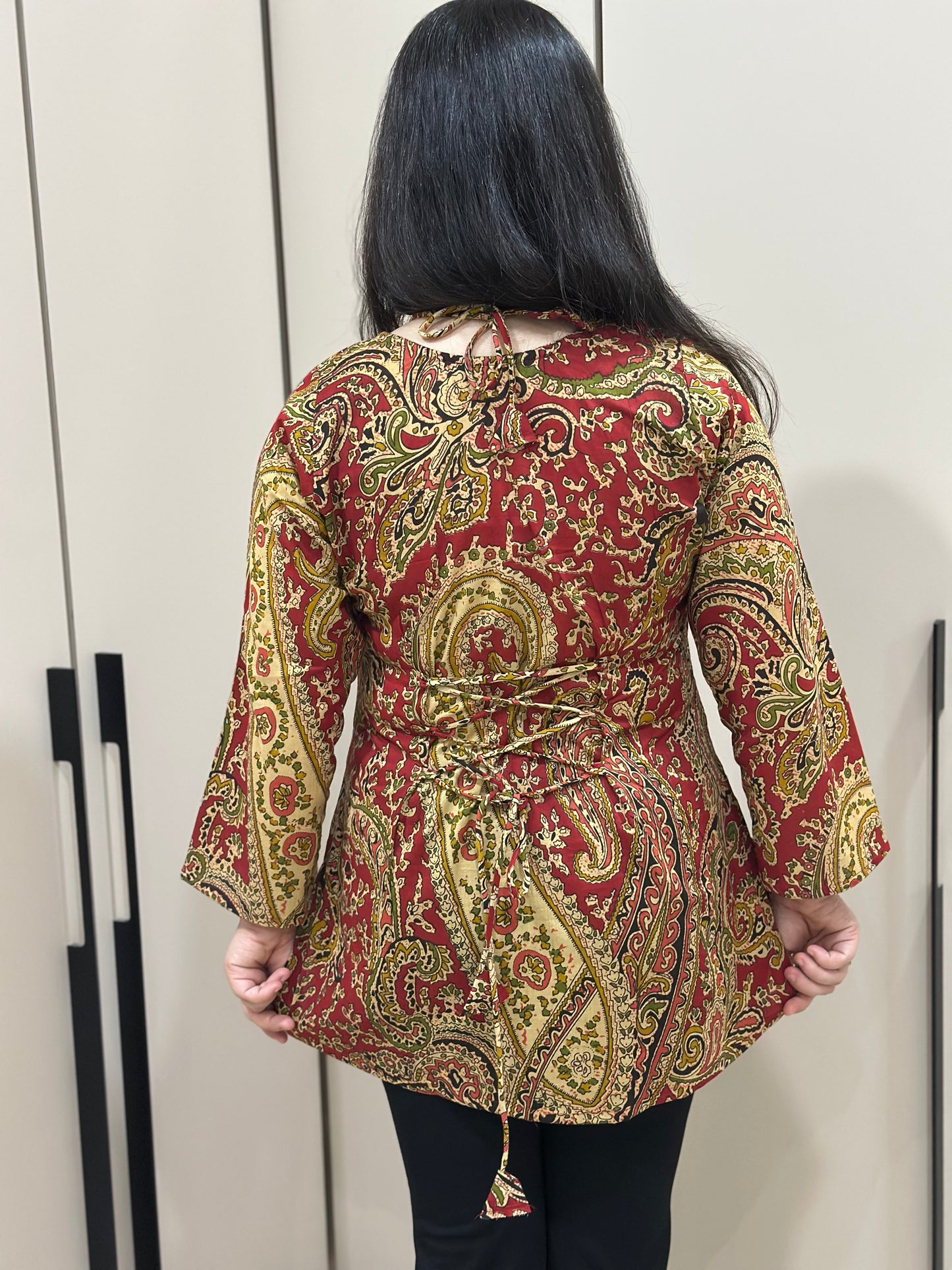 Jasmine short kurti red