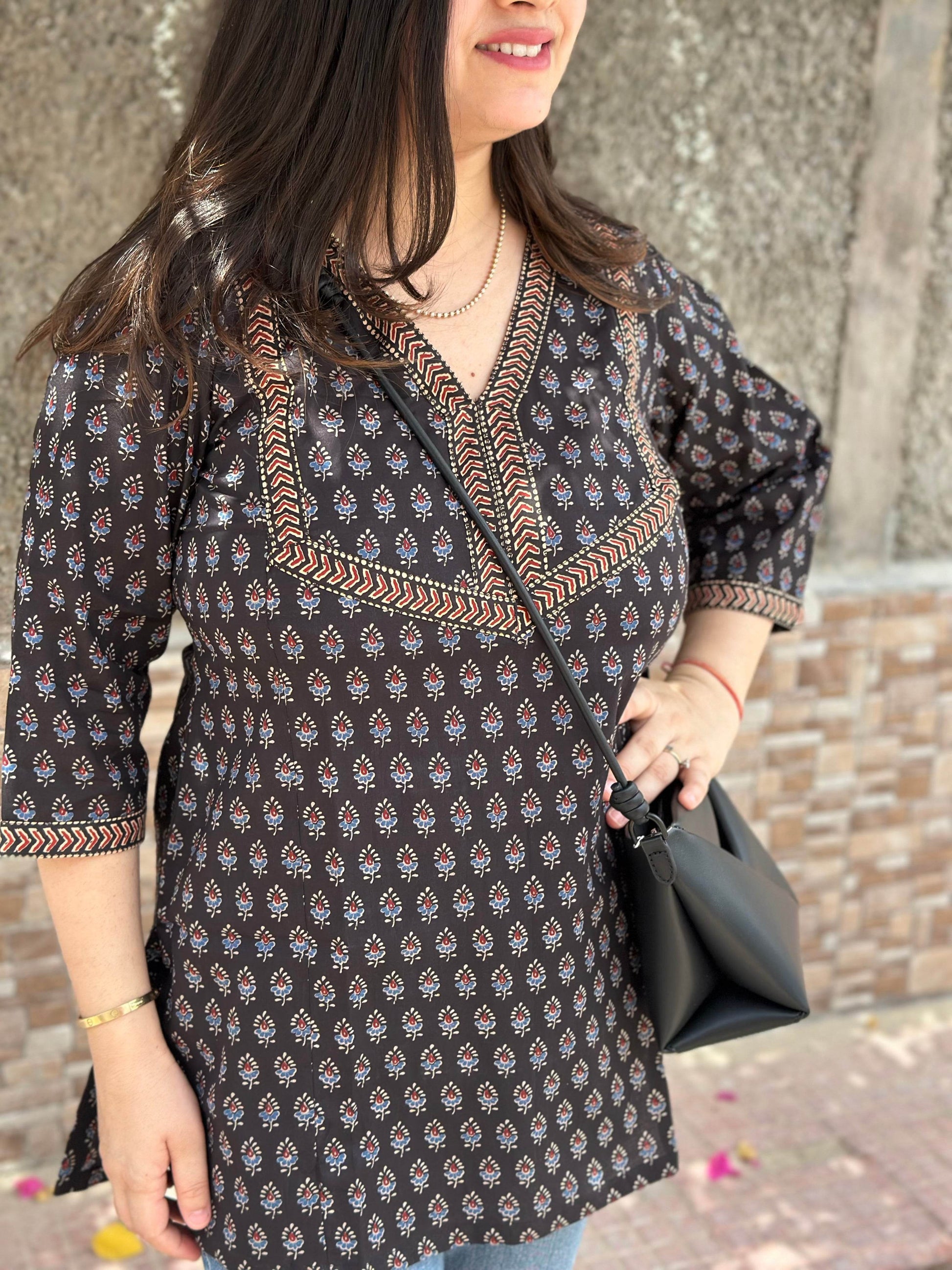 Short Cotton tunics for women - Vijay Laxmi