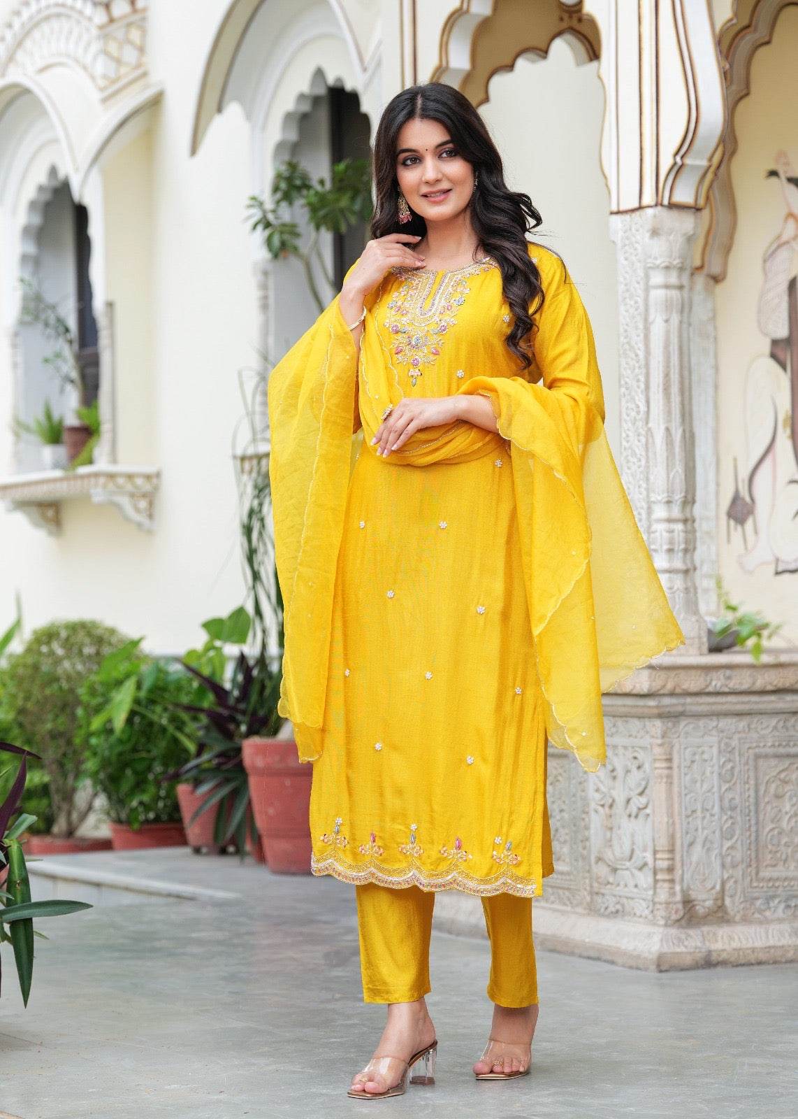 Plus size Dola silk suit - Vijay Laxmi