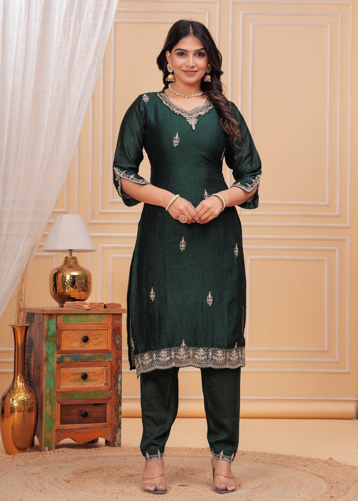 Maharani Dola Silk Suit - Vijay Laxmi