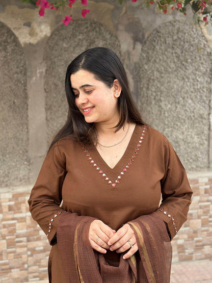 Brown cotton kurta set with dupatta - Vijay Laxmi