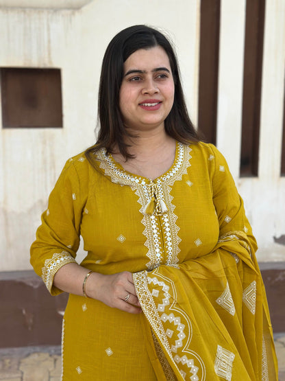 Cotton Flex kurta set with pants & dupatta - Vijay Laxmi