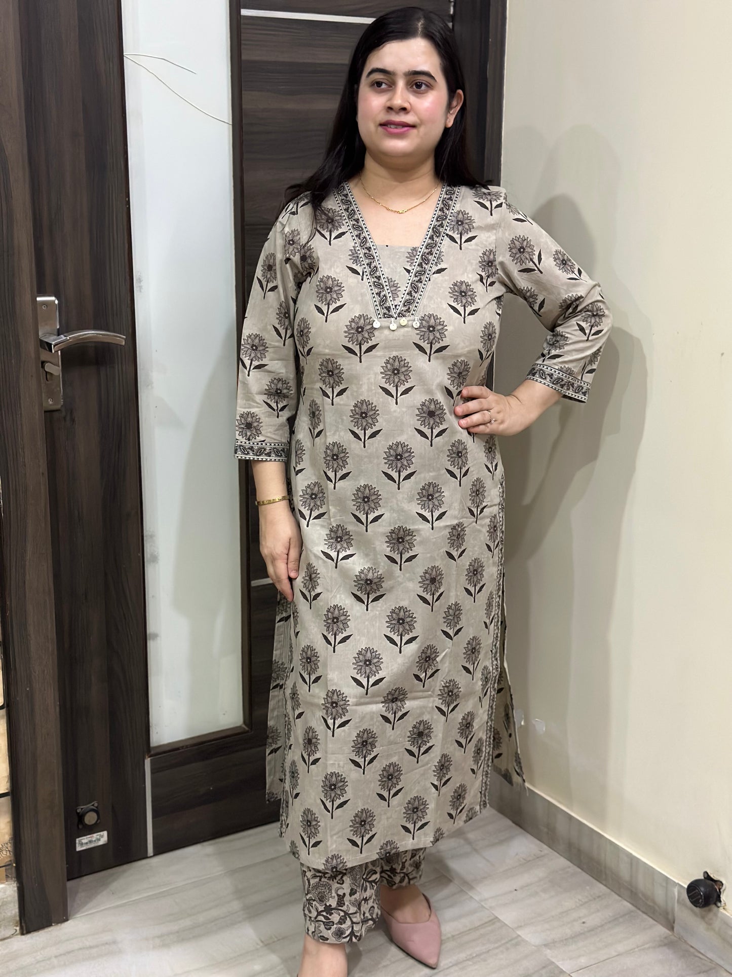 Mehar premium cotton Kurta & Pant Chiku