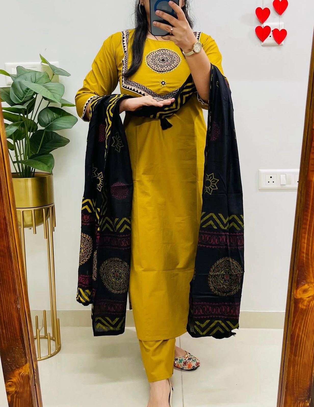 Amayra Arjakh Cotton Kurti Pant Dupatta Set – Thread & Lace