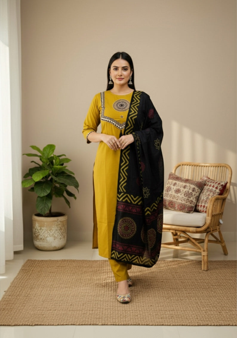 Amayra Arjakh Cotton Kurti Pant Dupatta Set – Thread & Lace