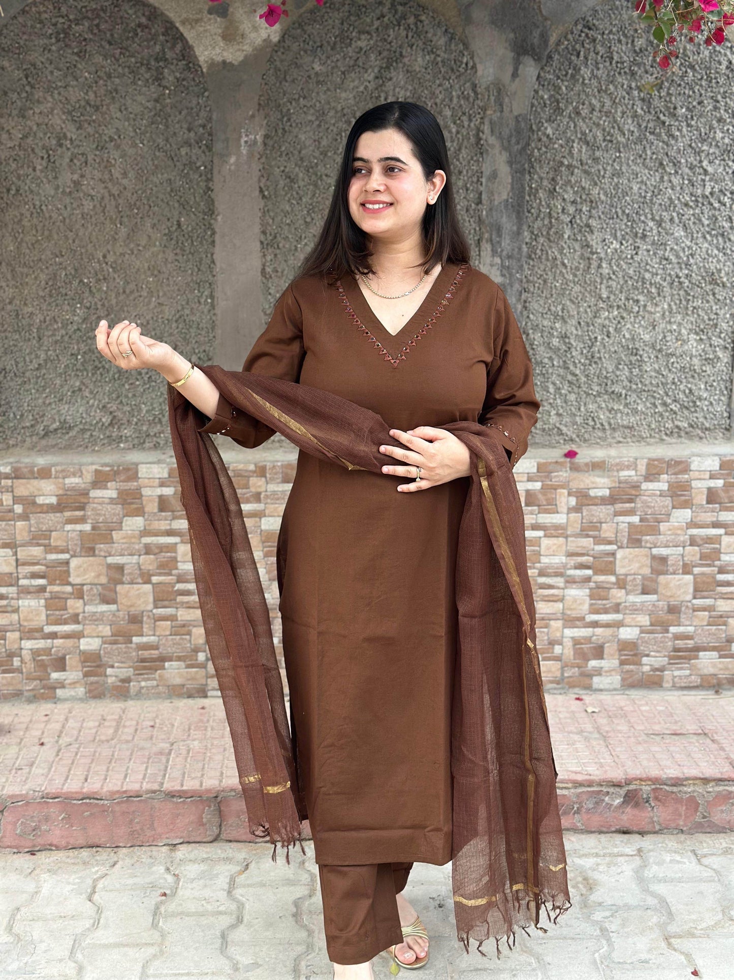 Brown cotton kurta set with dupatta - Vijay Laxmi