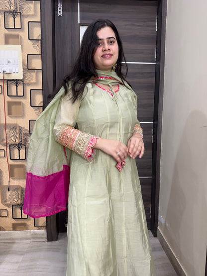 Nazara festive mul chanderi anarkali kurta set with pant & dupatta