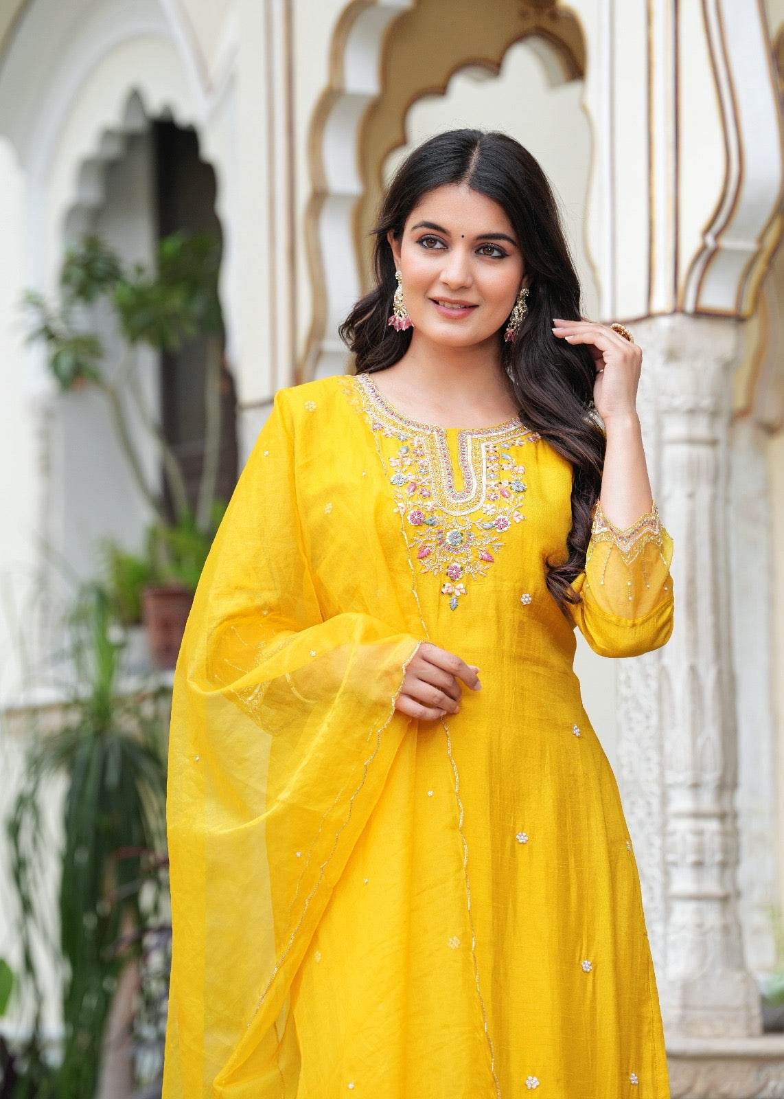 Plus size Dola silk suit - Vijay Laxmi