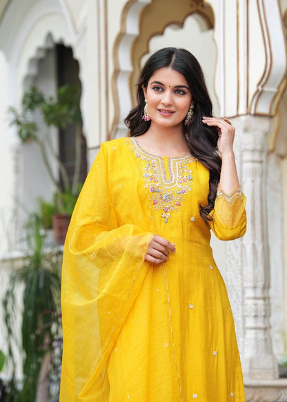 Plus size Dola silk suit - Vijay Laxmi