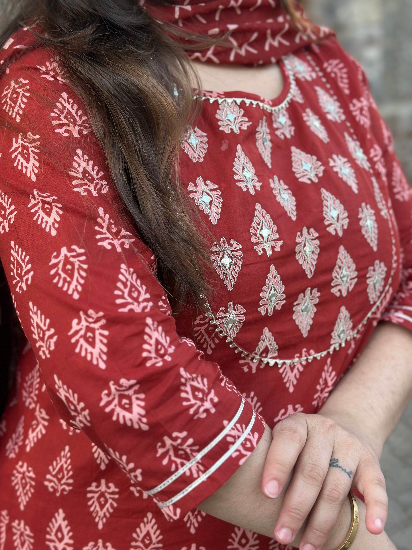 Red Bagru Cotton Suit - Vijay Laxmi