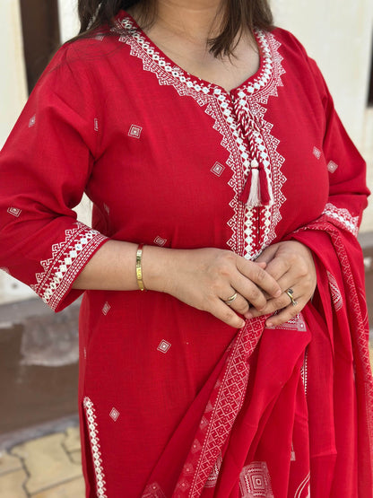 Cotton Flex kurta set with pants & dupatta - Vijay Laxmi