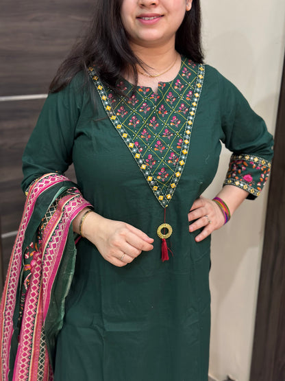 Gulzar cotton kurta set with kalamkari dupatta green