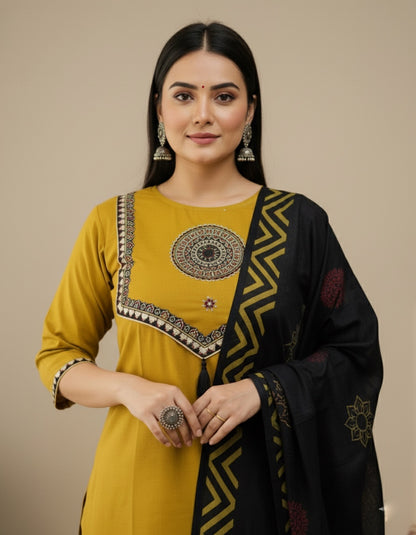 Amayra Arjakh Cotton Kurti Pant Dupatta Set – Thread & Lace