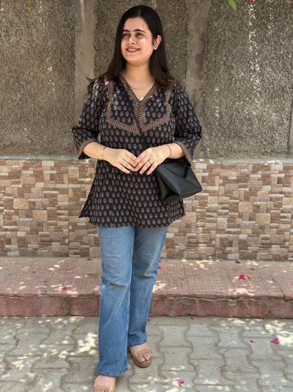 Short Cotton tunics for women - Vijay Laxmi
