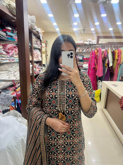 Cotton Kurta Set - Vijay Laxmi