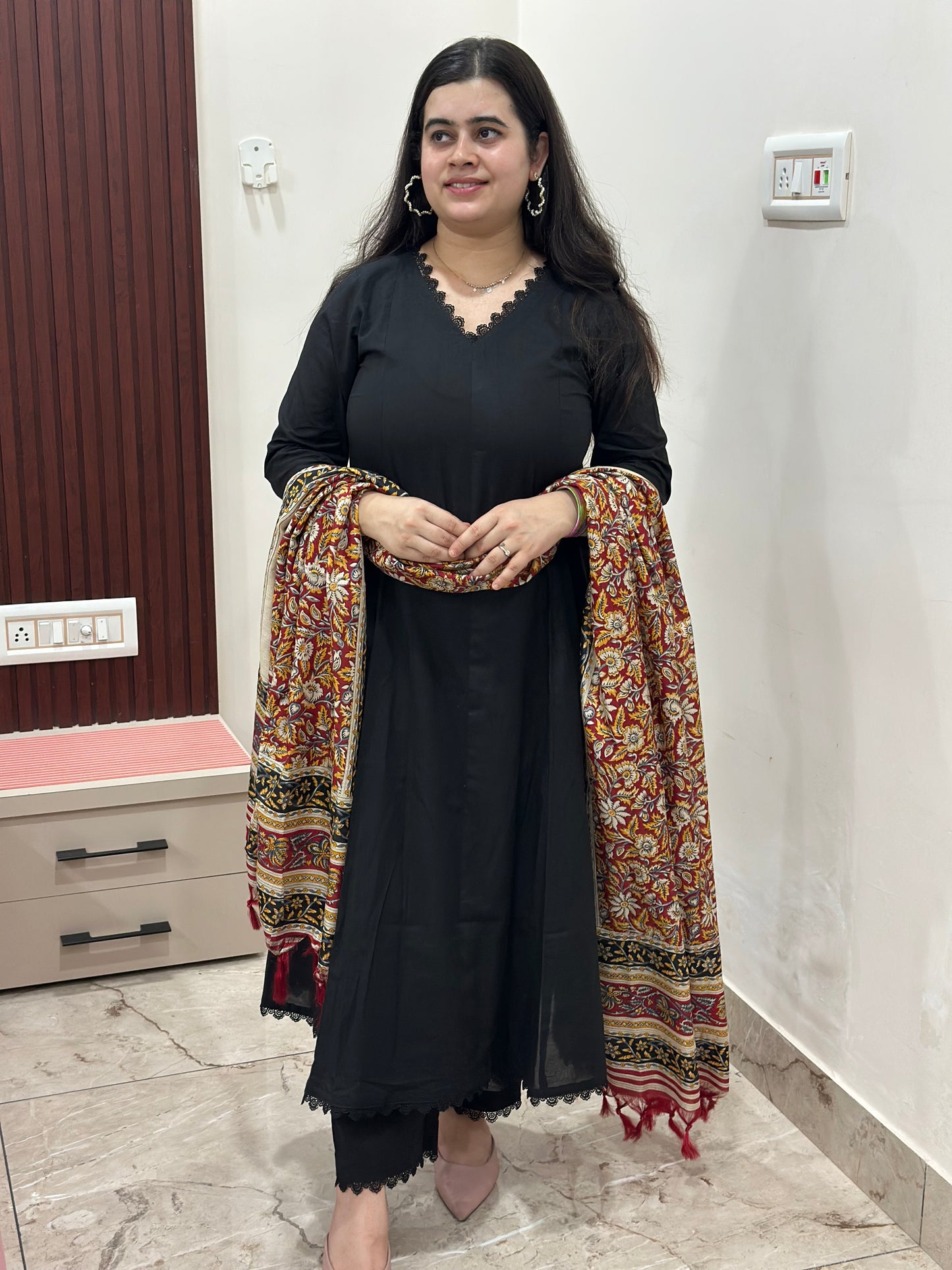 Gulzar Black Kurta set with pant & kalamkari dupatta