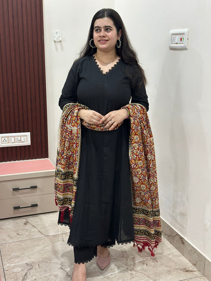 Gulzar Black Kurta set with pant & kalamkari dupatta