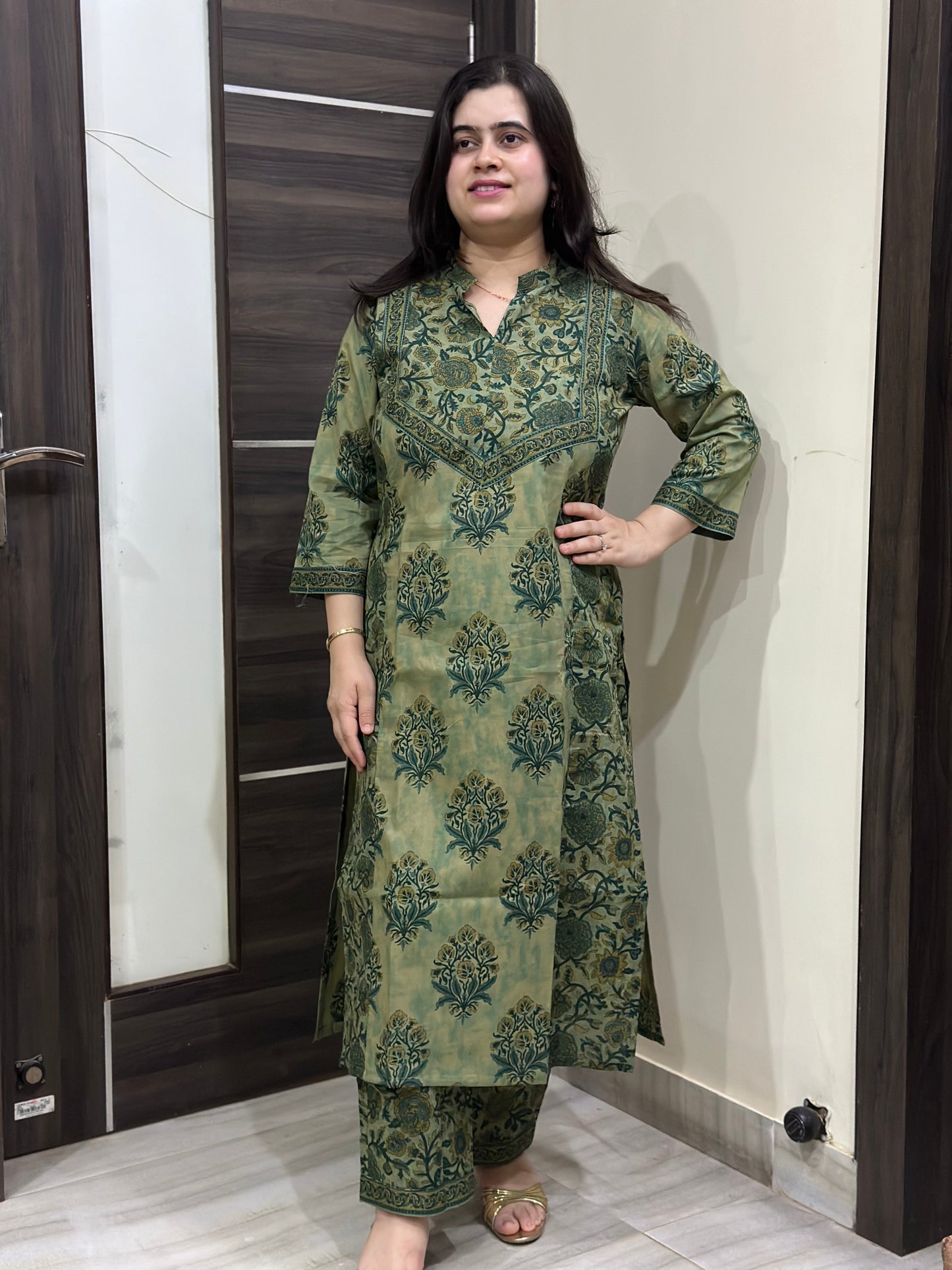 Gazal Cotton kurta set for women green