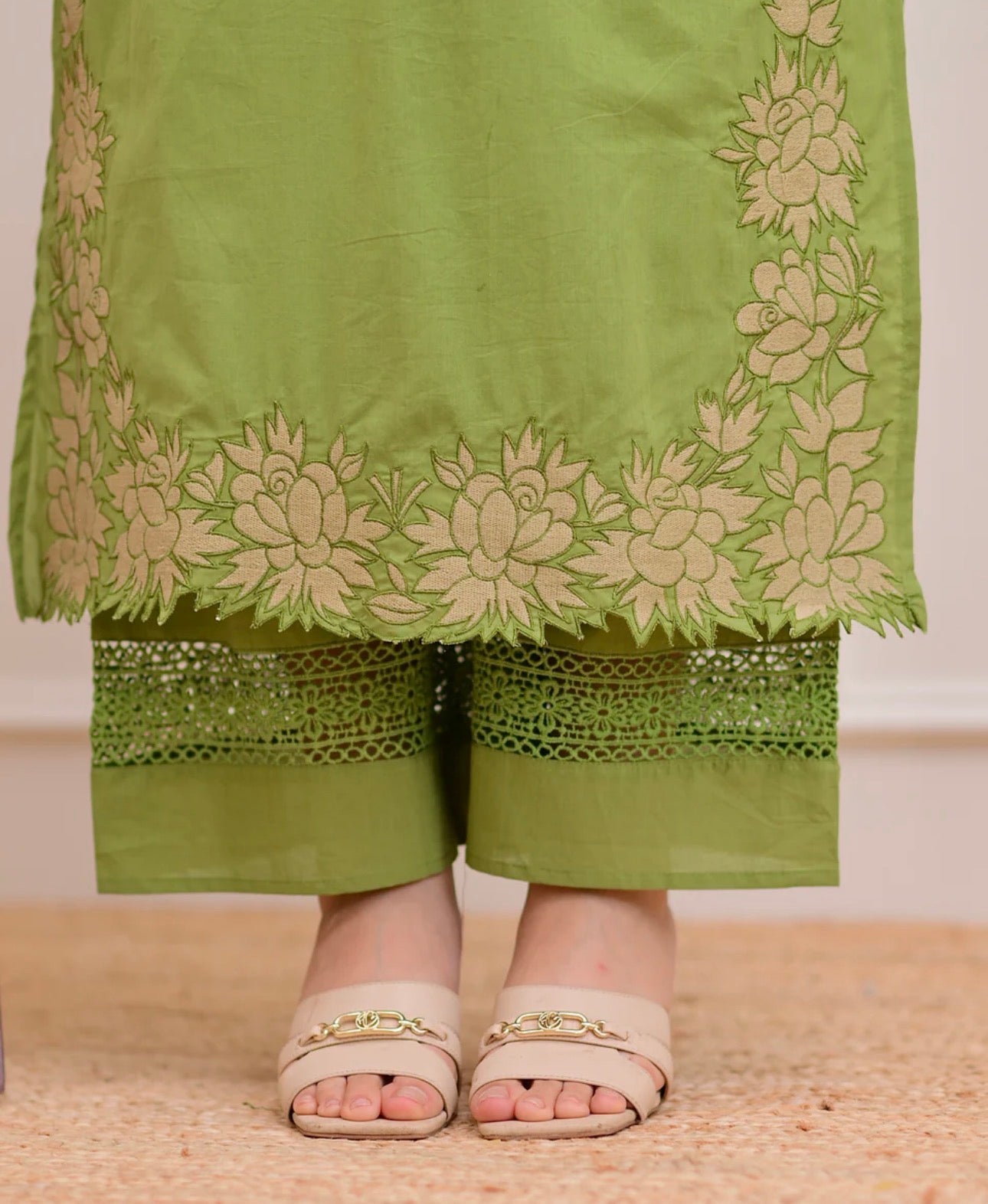 Gaurangi Embroidered Cotton Kurti Pant Dupatta Set – Thread & Lace Green