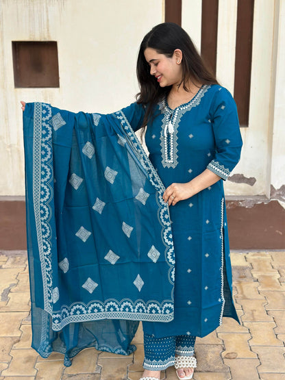 Cotton Flex kurta set with pants & dupatta - Vijay Laxmi