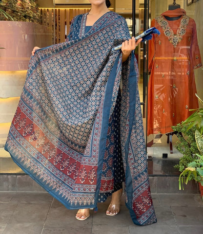 Mehar Anarkali Cotton Kurti Pant Dupatta Set – Thread & Lace Work (Only Pre-booking)