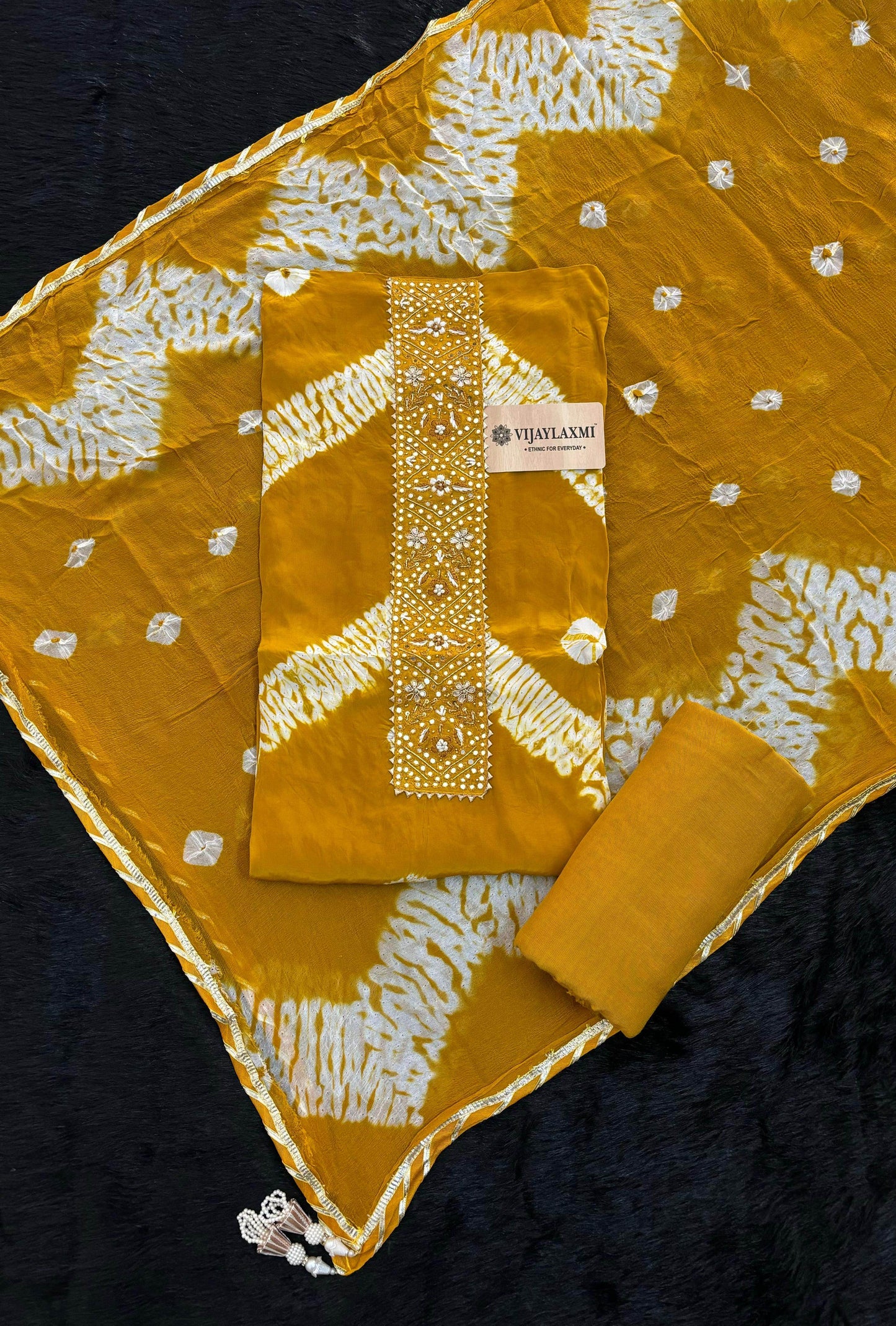 crepe unstitched suit - Vijay Laxmi