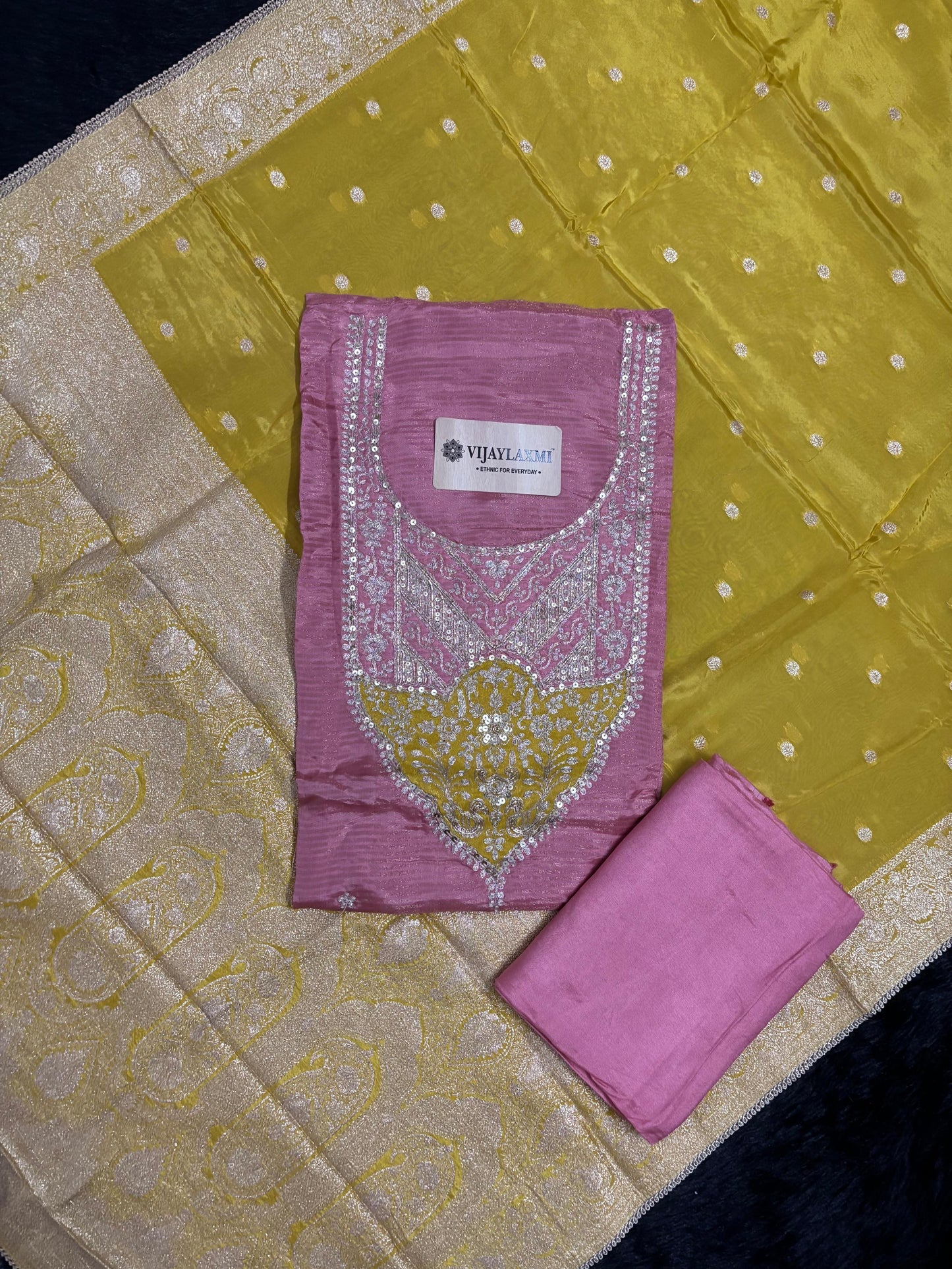 CRAPE TISSUE UNSTITCHED SUIT