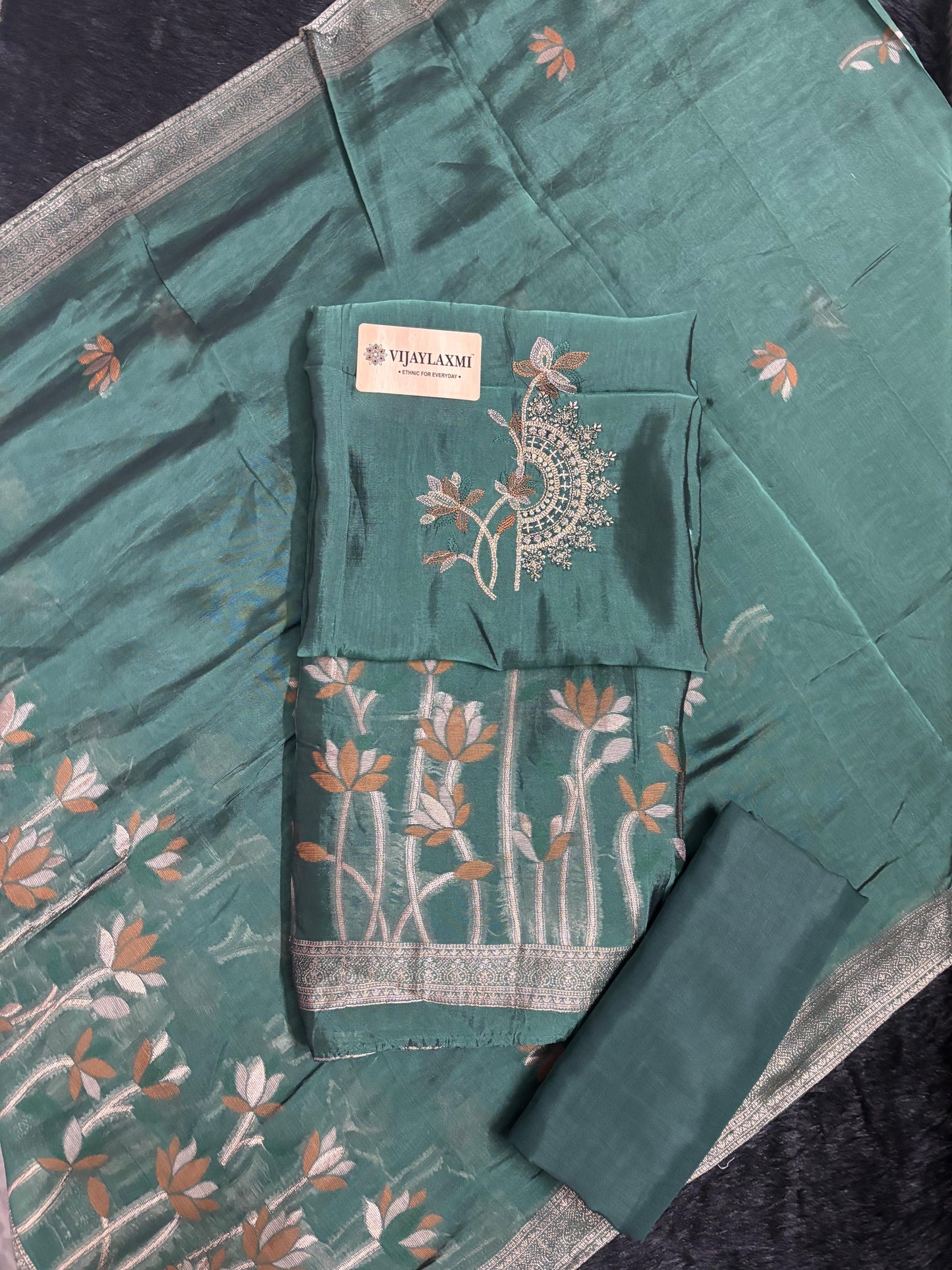 MAHESHWARI BANARASI SILK UNSTITCHED SUIT