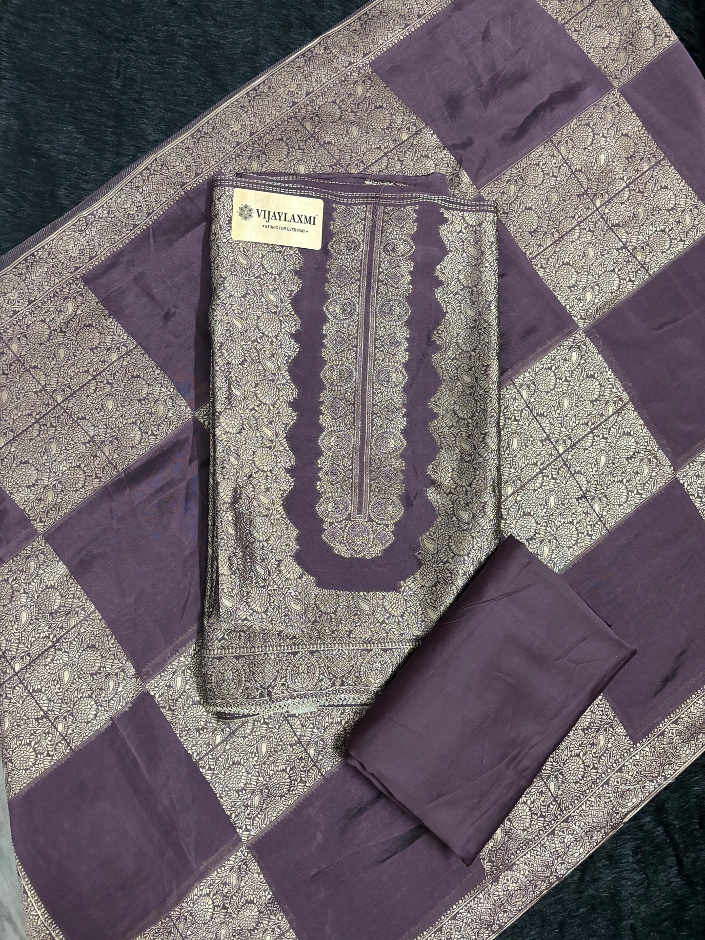 BANARASI SILK UNSTITCHED SUIT