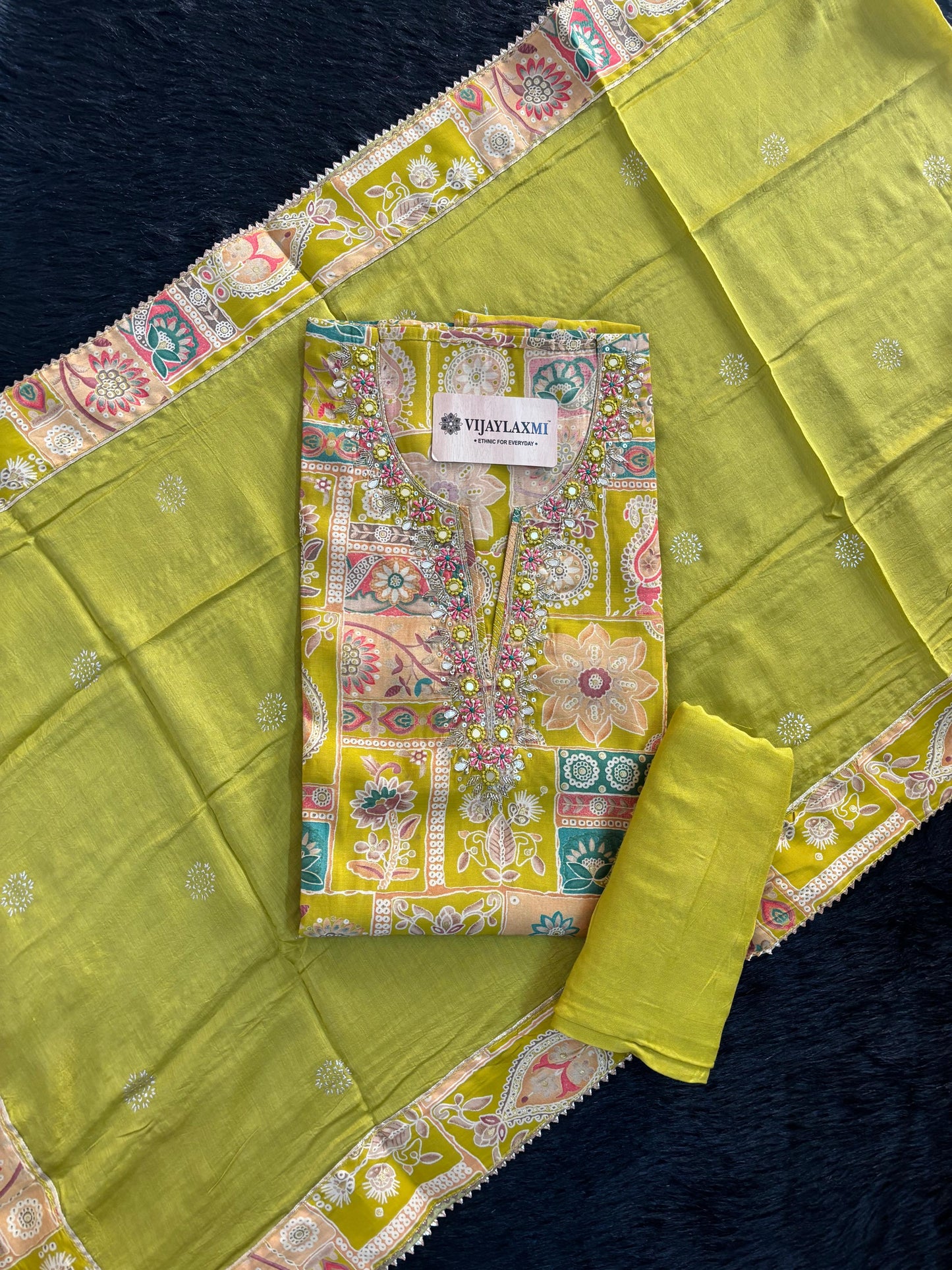 MUSLIN UNSTITCEHD SUIT