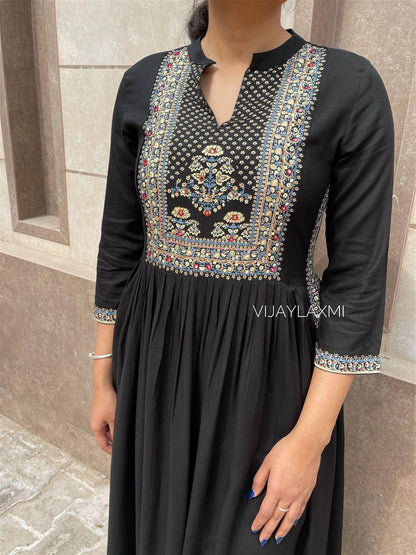 Naira cut Kurti D4 Black - Vijay Laxmi