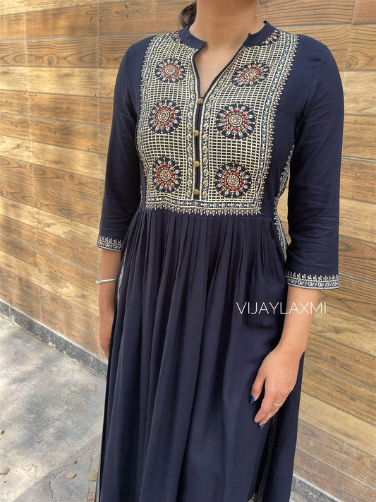Naira cut Kurti D5 Navy - Vijay Laxmi