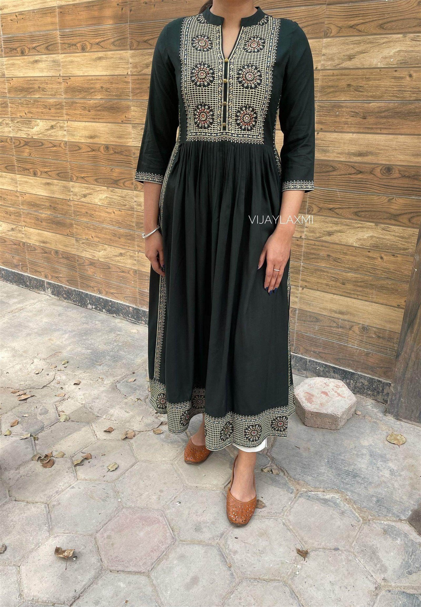 Naira cut Kurti D5 Olive - Vijay Laxmi