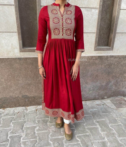 Naira cut Kurti D5 Red - Vijay Laxmi