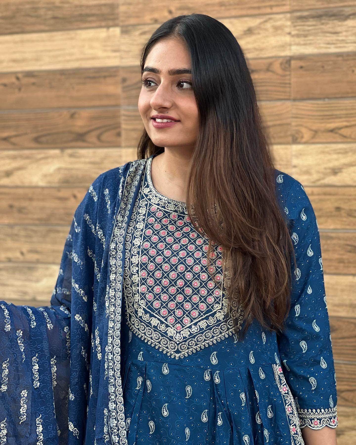 Rayon Suit set 687 - Vijay Laxmi