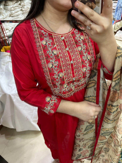 Silk kurta set - Vijay Laxmi