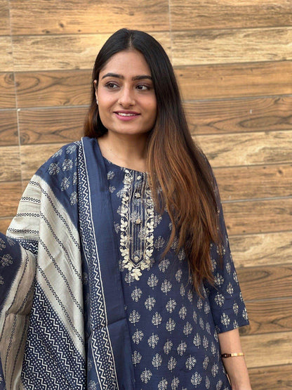 blue muslin suit 176 - Vijay Laxmi